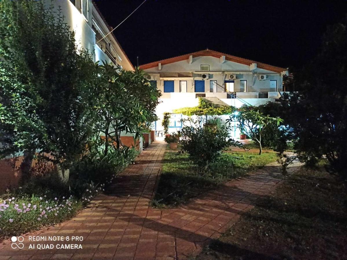 Vias Hotel Neápolis Buitenkant foto