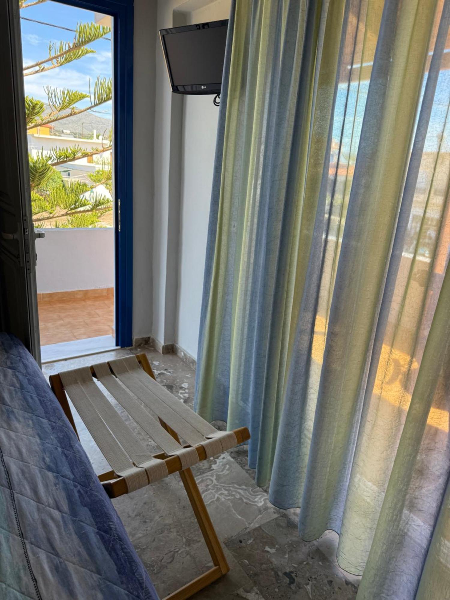 Vias Hotel Neápolis Buitenkant foto