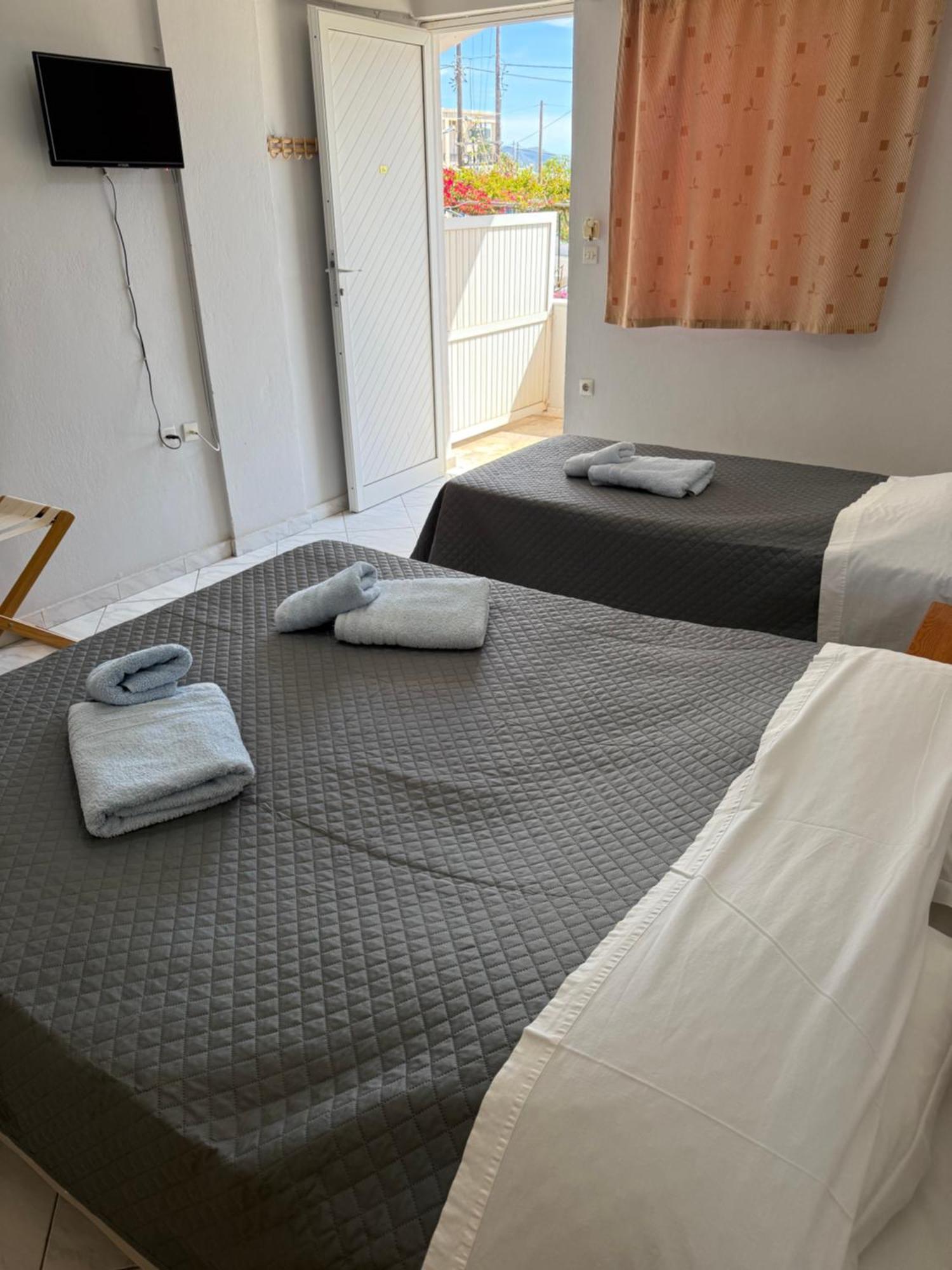 Vias Hotel Neápolis Buitenkant foto