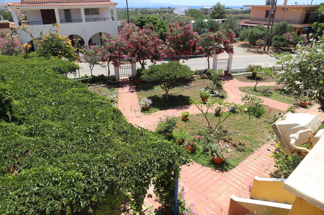 Vias Hotel Neápolis Buitenkant foto